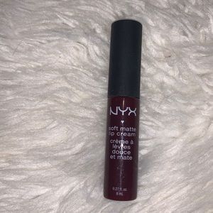 NYX lipstick
